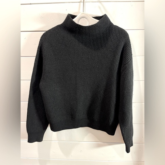 🖤 Black Merino Wool Blend Sweater – Estimated Size M/L - Picture 1 of 8